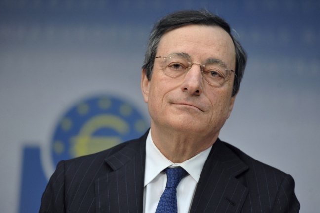 Viva l’Italia vaccinata. Draghi fa politica meglio di chi fa politica perché non insegue l’antipolitica