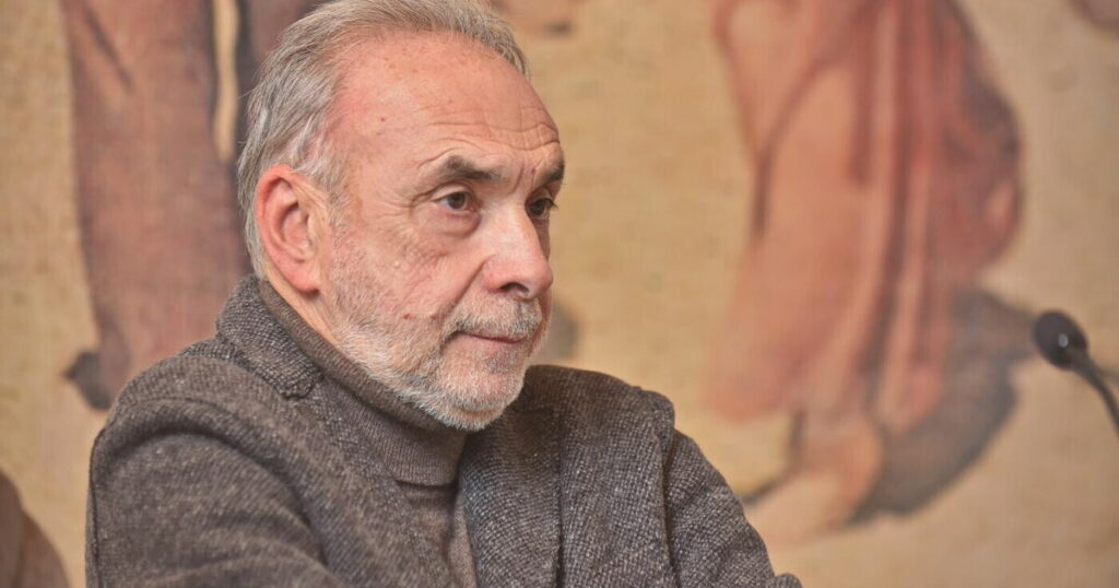 111659002 2c19c6fc 6cf4 4b3d b189 ee5ce7f0157c