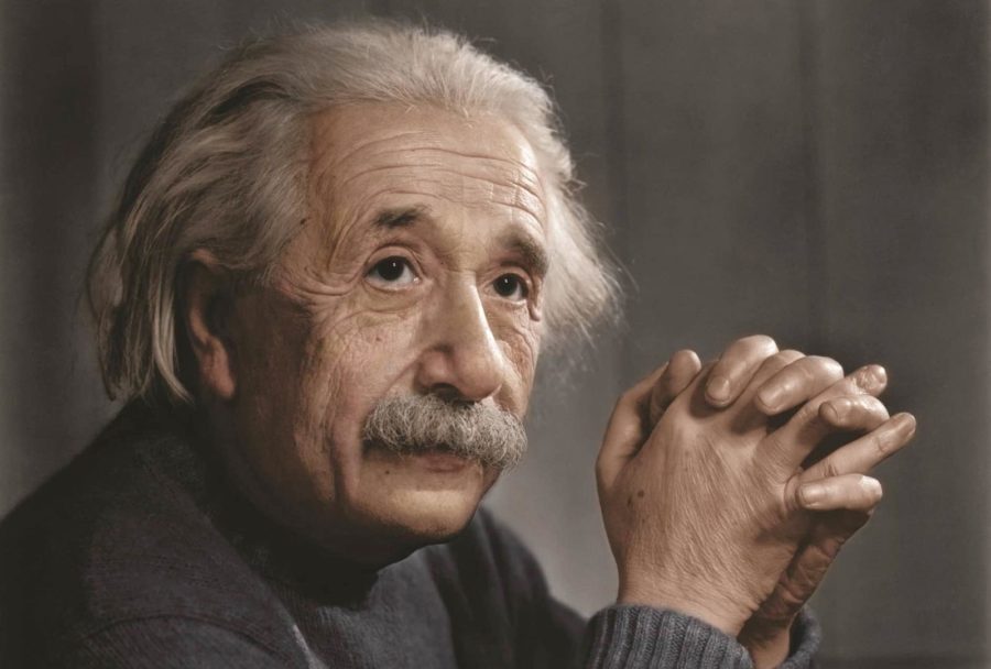 Ricordiamo Albert Einstein.  Che fisico!