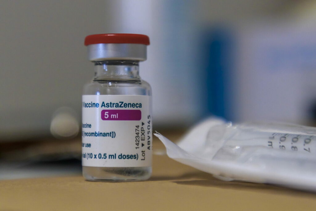 vaccino astrazeneca ansa