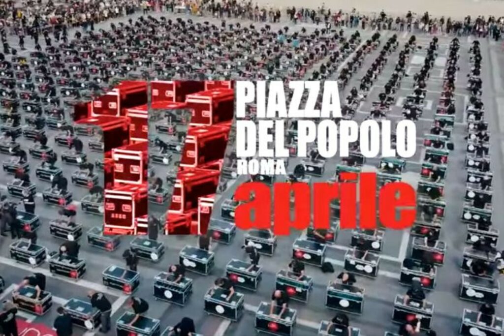 teatro.it ilgovernononcivede bauli piazza roma piazza del popolo01