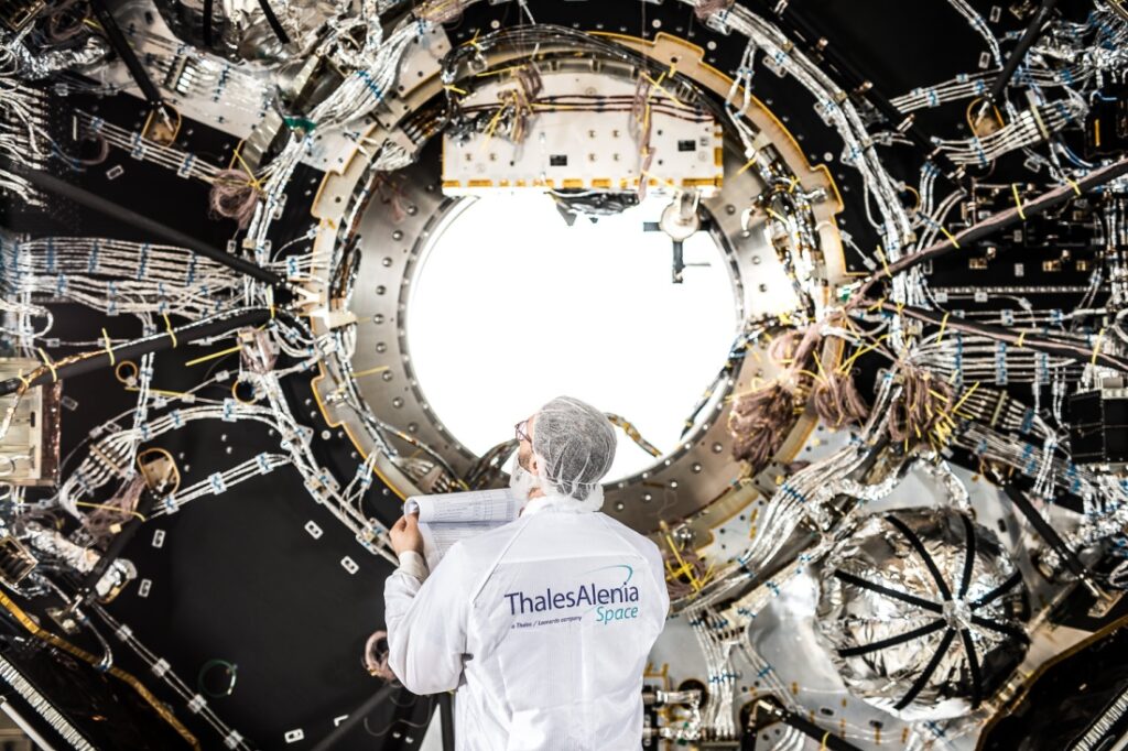 thales alenia space exomars 2020 integrationcredit thales alenia space 1100