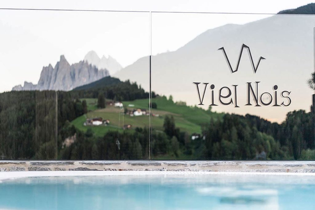 Viel Nois Guest House Lusini
