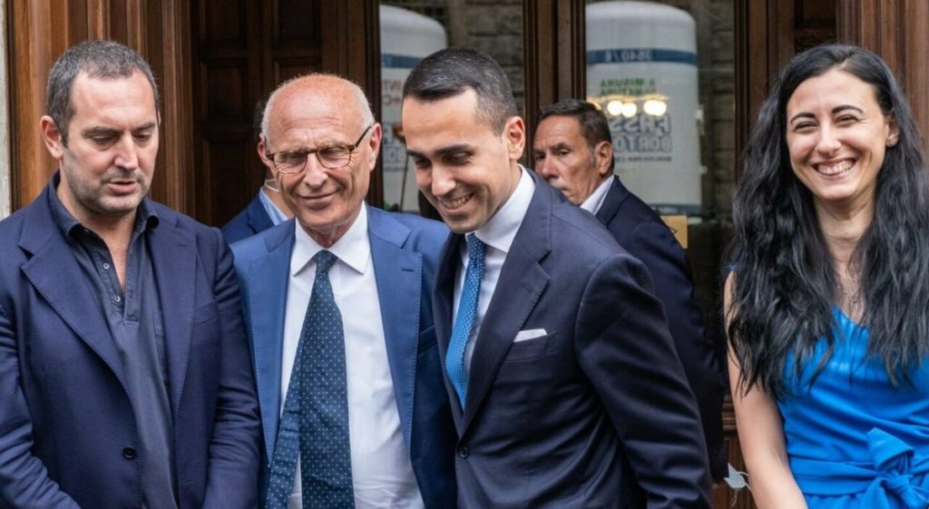 6772034 23210358 di maio