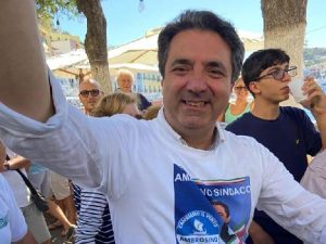 Il sindaco di Ponza Ambrosino: “I miei progetti per l’isola a breve e lungo termine”