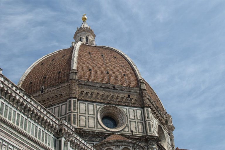 Firenze, turista muore dopo aver salito i 463 gradini della cupola del Brunelleschi