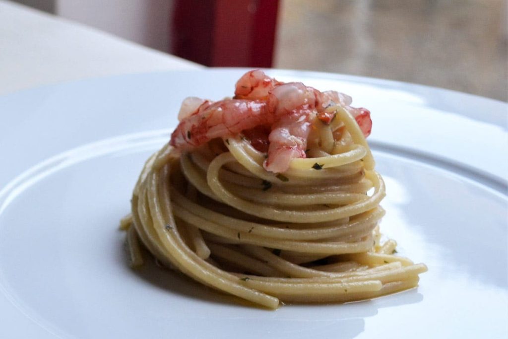 Spaghetti alla tropeana Osteria della Cipolla Rossa