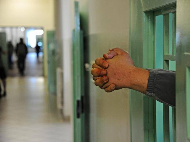 Garante dei detenuti, quasi 3800 reclusi  con condanne brevi potrebbero evitare il carcere