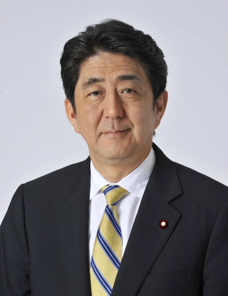 Shinzo Abe Official.jpg