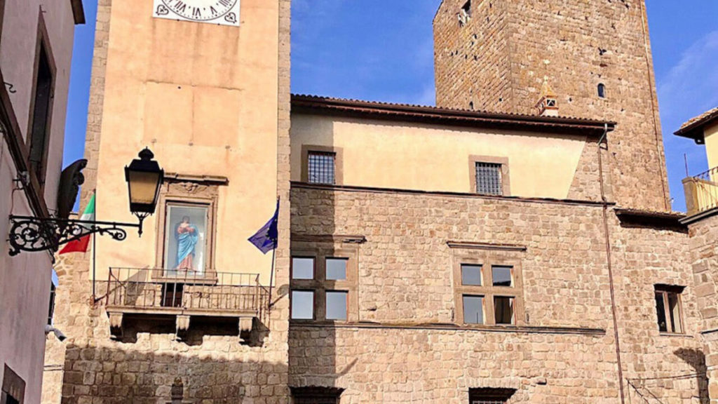 palazzo comunale vitorchiano 2