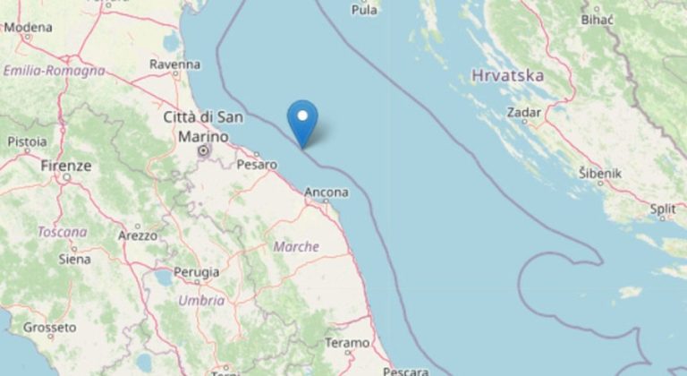 7046972 11221410 terremoto 11 novembre