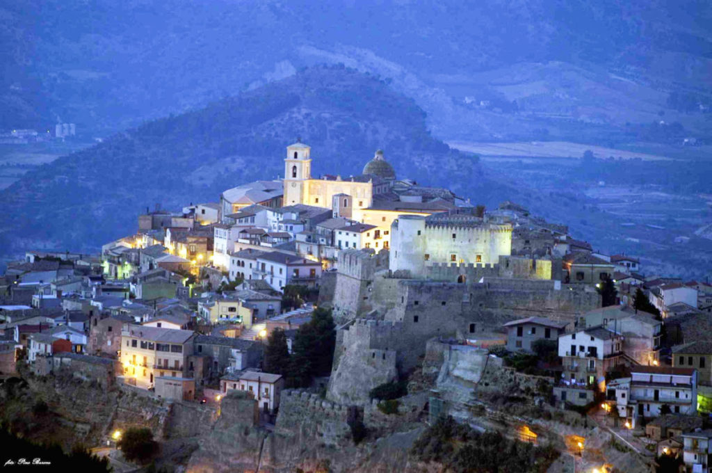 Centro storico di Santa Severina KR C Pino Barone
