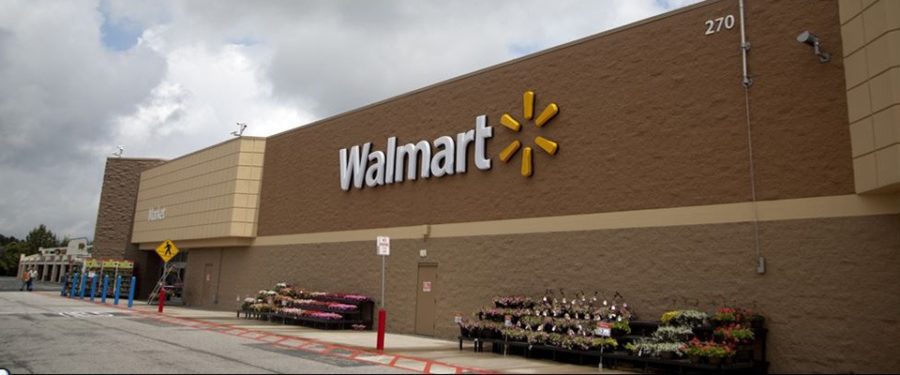 Chesapeake, direttore di un supermercato Walmart spara sui dipendenti: decine di morti