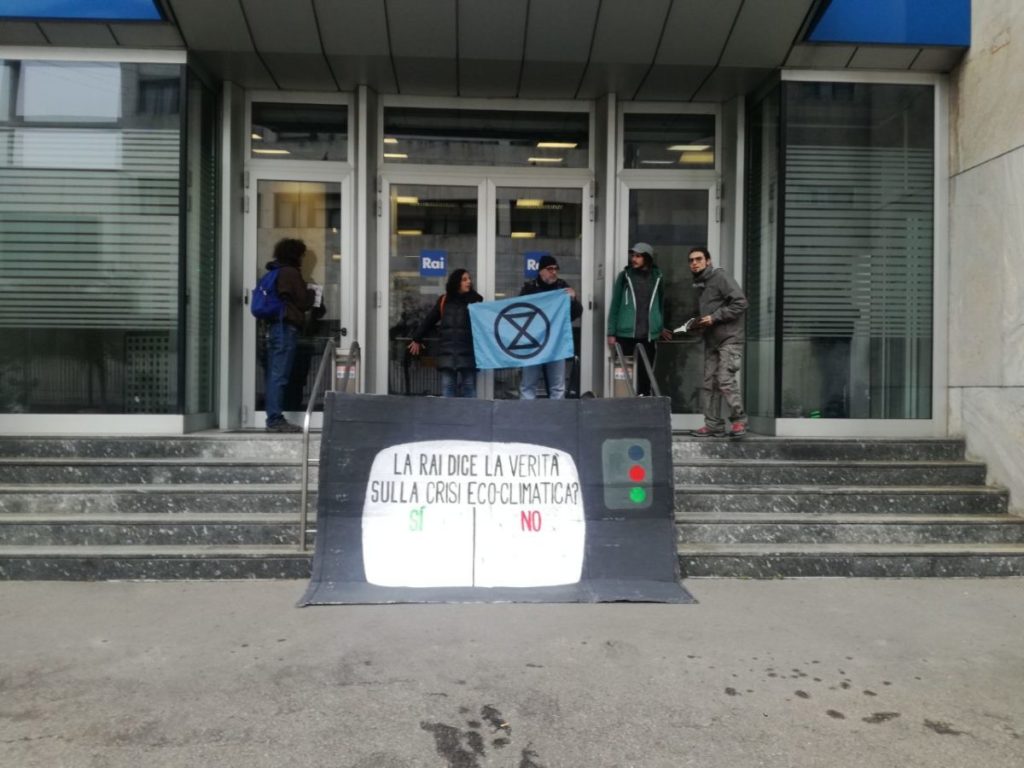 FOTO CARTELLONE RAI