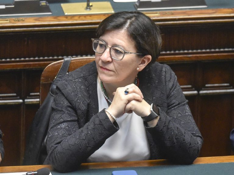Imagoeconomica 1096007