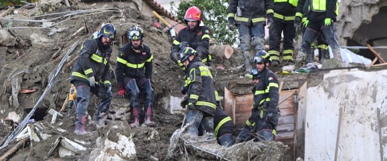 Ischia, l’ottava vittima è Michele Monti, 15 anni. Polemica sull’allarme inascoltato di quattro giorni prima 1 Ischia ottava vittima