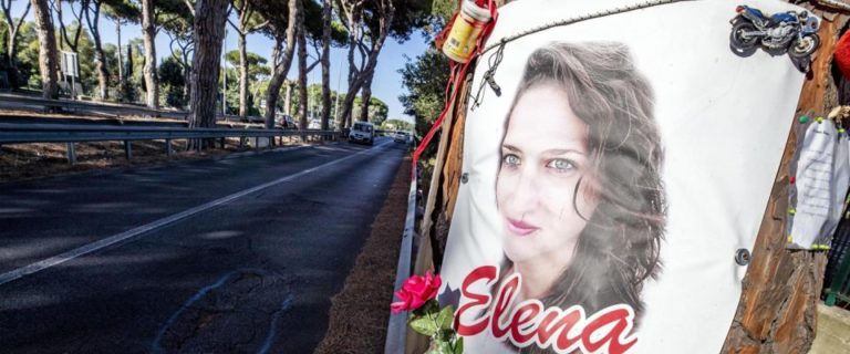 La foto di Elena Aubry morta in moto su via Ostiense a Roma Ansa