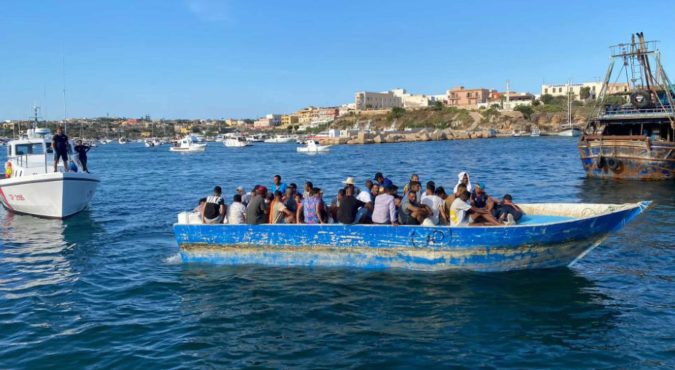 Lampedusa scaled e1668073036334 675x370 1