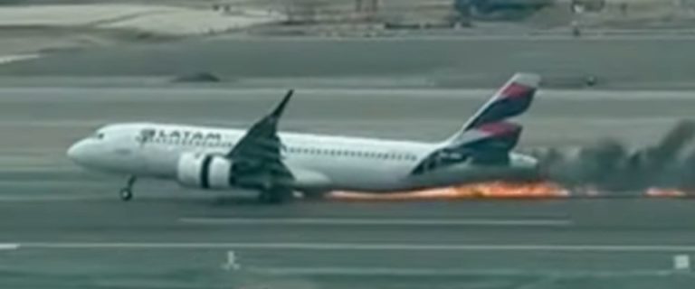 Lima aeroporto aereo collisione