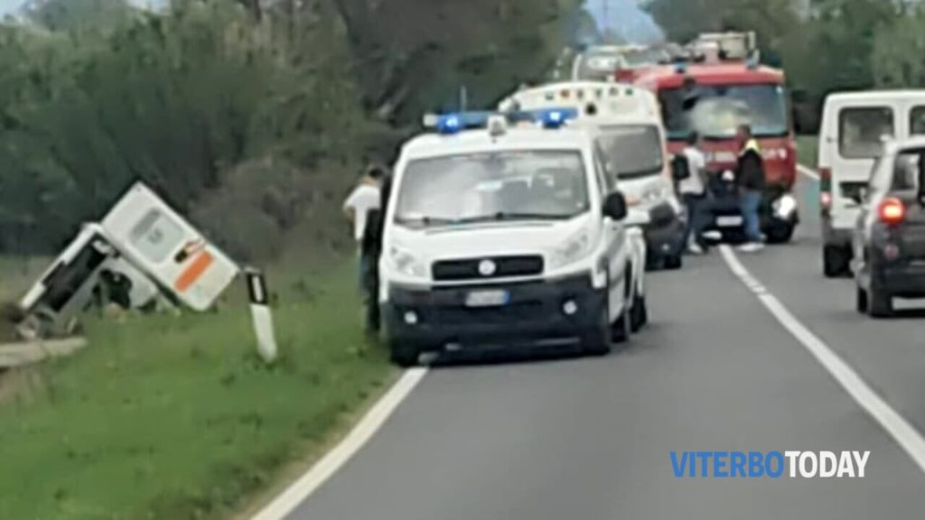 ambulanza fuori strada 2