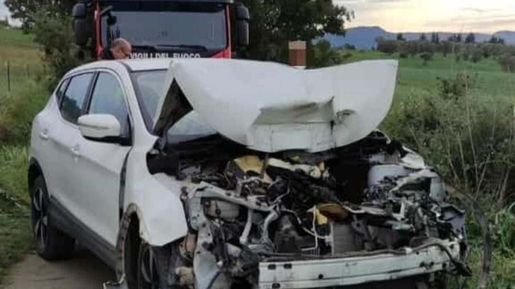 auto contro trattore teverina