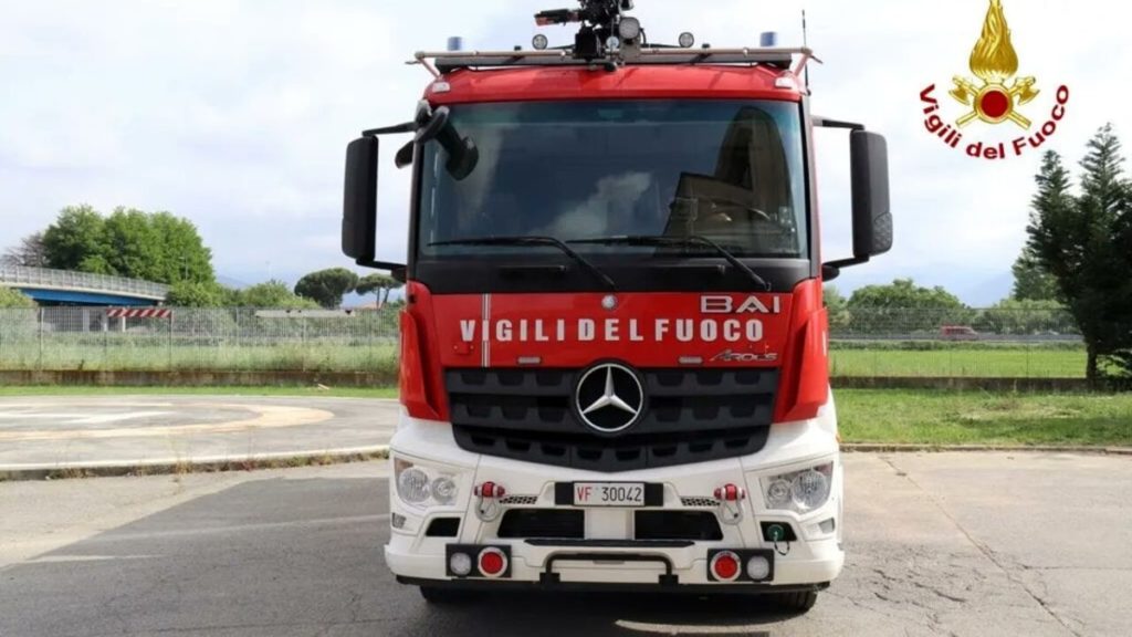 autopompa dei vigili del fuoco 2