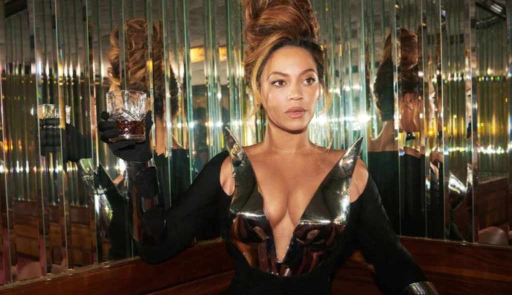 beyonce soul train awards 2022 vincitori