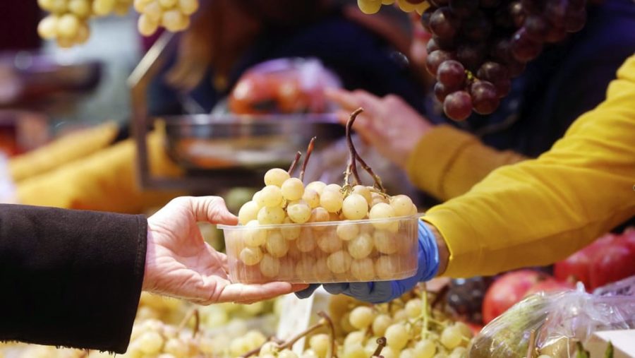 Mangiare più frutta e verdura per ridurre la crisi alimentare causata dalla guerra in Ucraina