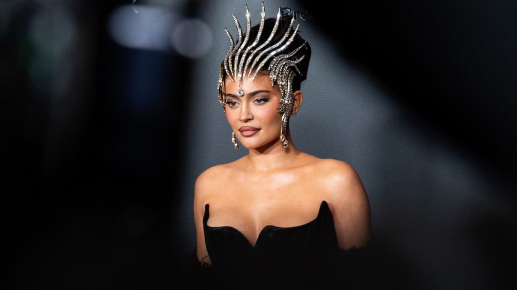 kylie jenner look mostra mugler new york
