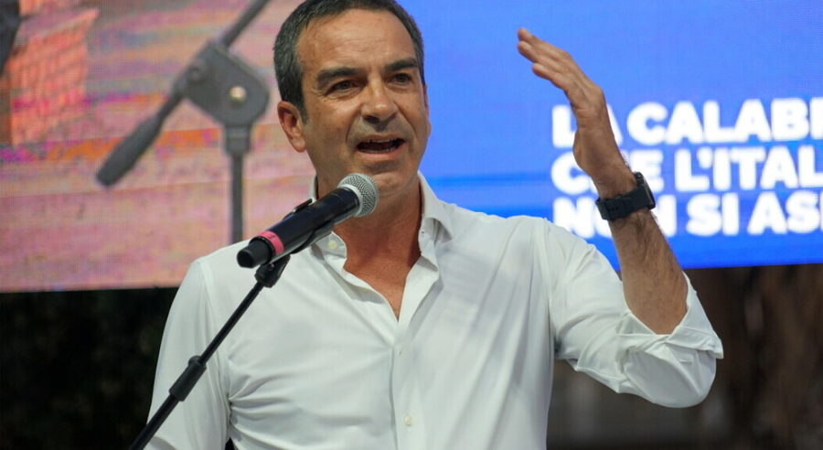 Occhiuto: «Il rigassificatore di Gioia Tauro strategico per il Paese e per la Calabria» 1 occhiuto 1