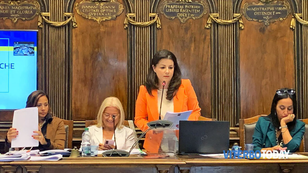 viterbo comune consiglio comunale la sindaca chiara frontini