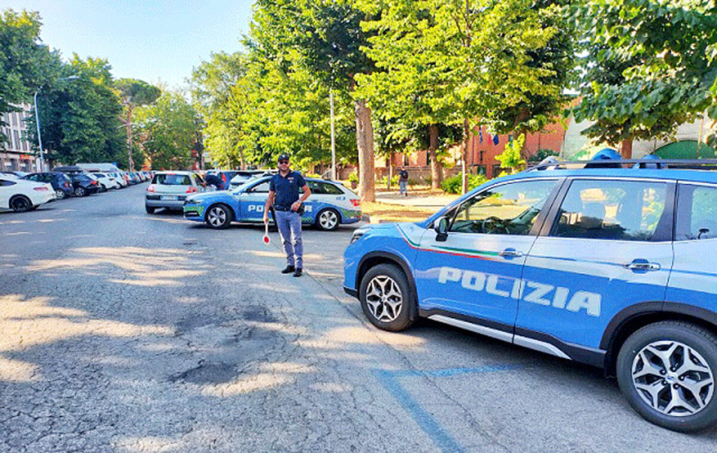 viterbo controlli della polizia a viale trento
