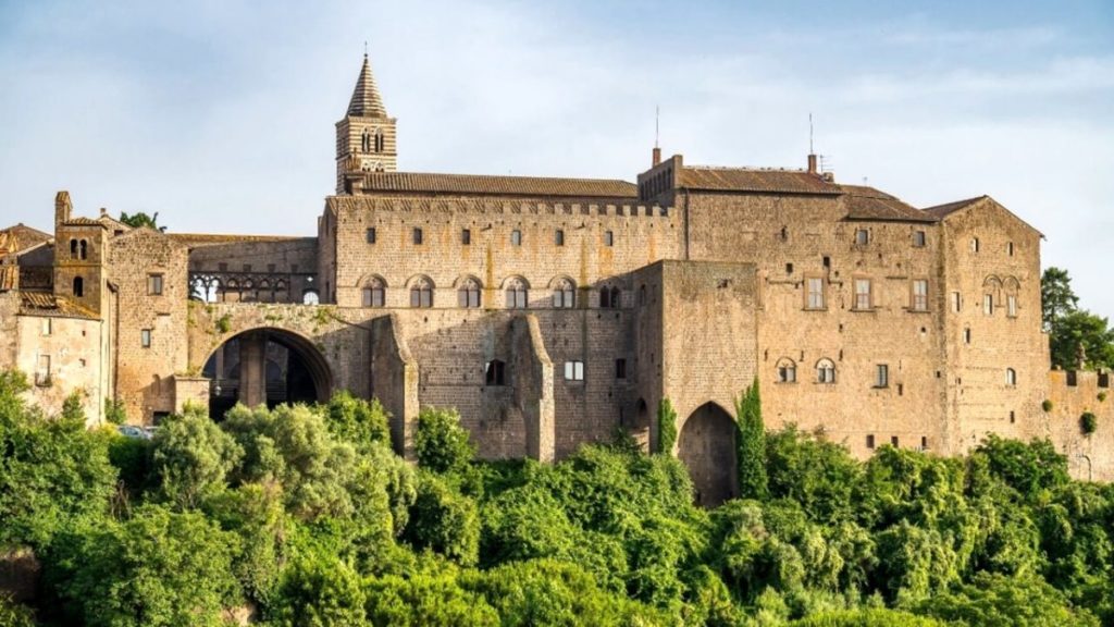 viterbo palazzo dei papi 2