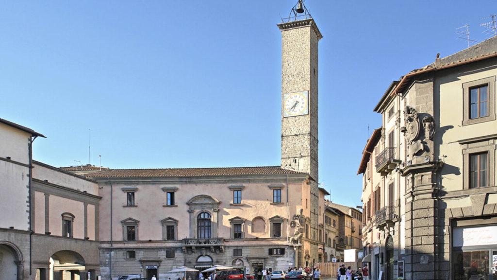 viterbo piazza del comune