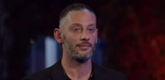 Edoardo Tavassi oggi è al GF Vip ma sapete che cosa fa nella vita? 1 Edoardo tavassi 1 sologossip 6 dicembre 2022 533x261 1