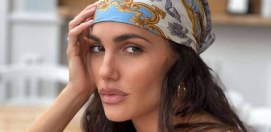 Elena DAmario ssologossip 12 dicembre 2022 533x261 1