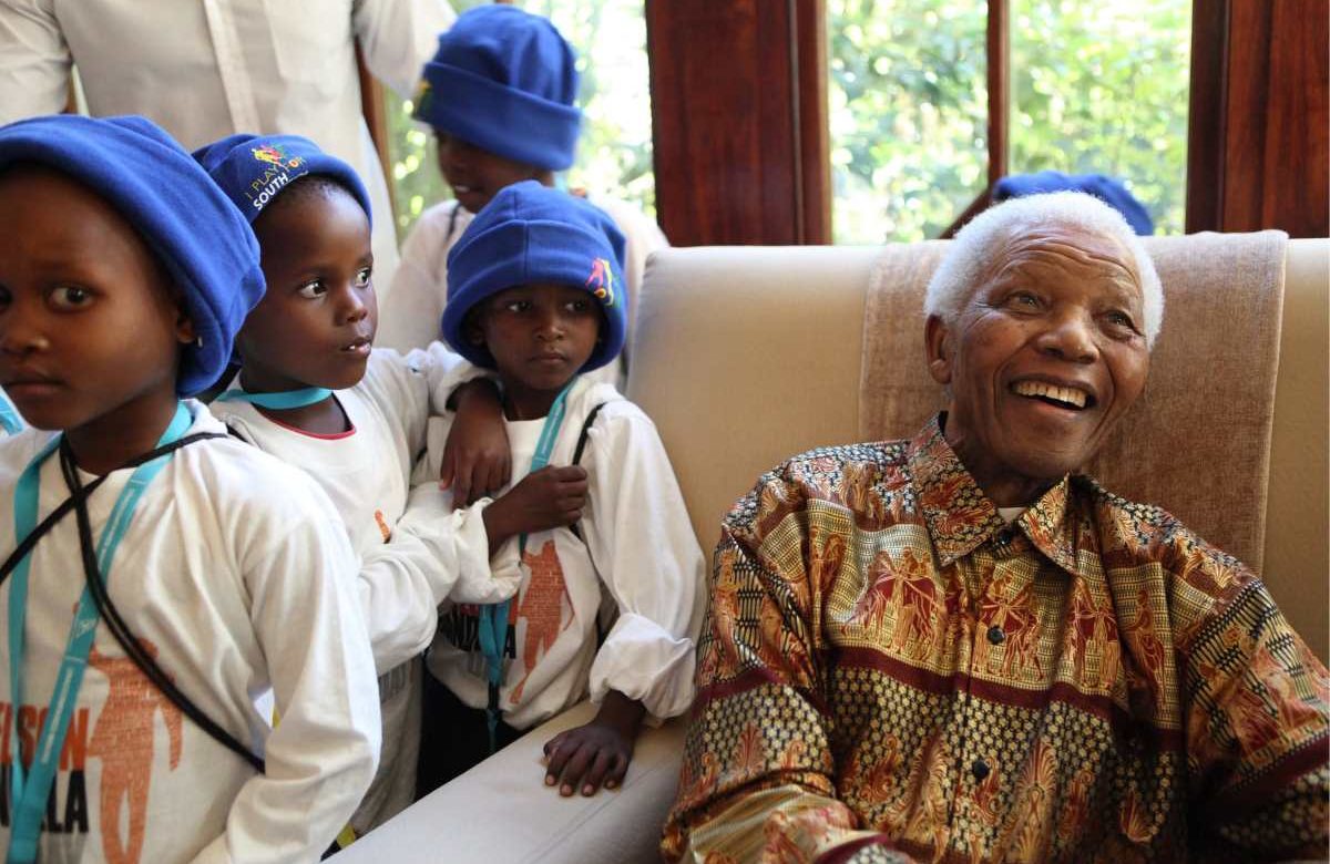 10 insegnamenti e frasi celebri sulla pace di Nelson Mandela (oggi più attuali che mai)