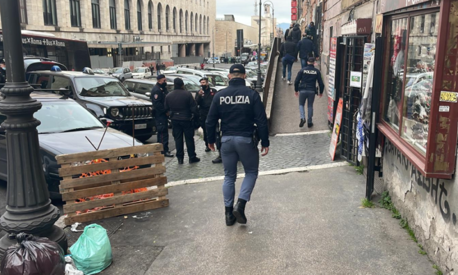 Roma, stazione Termini da record: quattro furti nelle ultime 24 ore 1 polizia stazione termini 1000x600 1