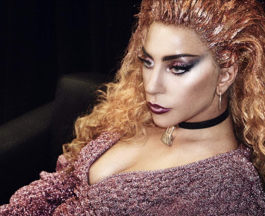 rossetto glitter Instagram@ladygaga