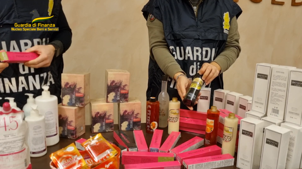 sequestri ecomerrce cosmetici e prodotti vari