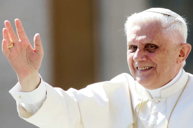 Benedetto XVI 1 900x600 1