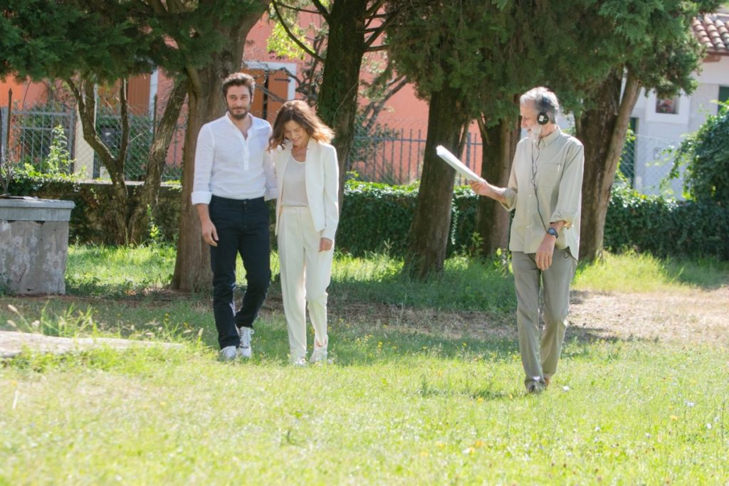 Lino2520Guanciale2520e2520Gabriella2520Pession2520passeggiano backstage 25C225A92520Francesco2520Chiot