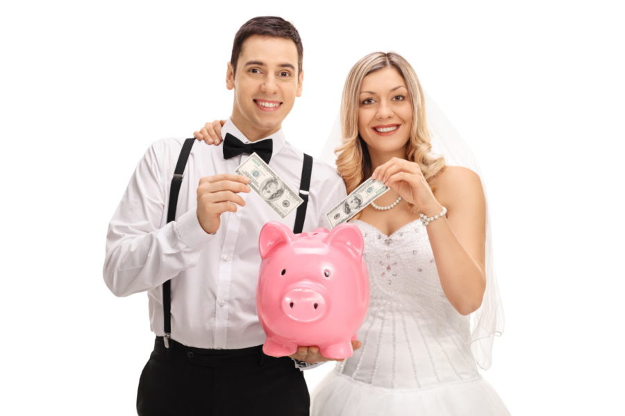 Le coppie che condividono il conto in banca hanno una relazione più felice o più triste?