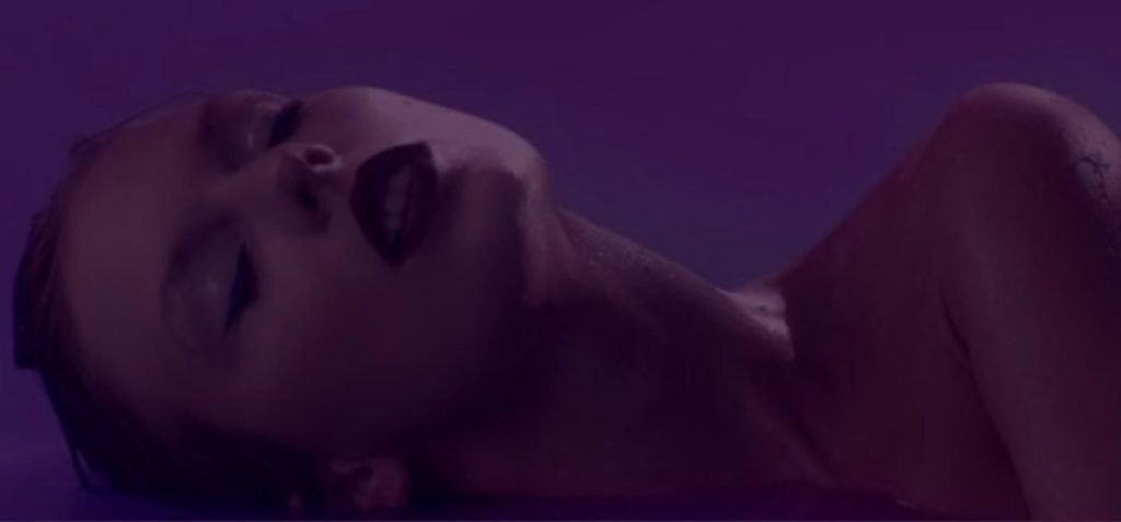 lavender haze traduzione testo taylor 1200x559 1