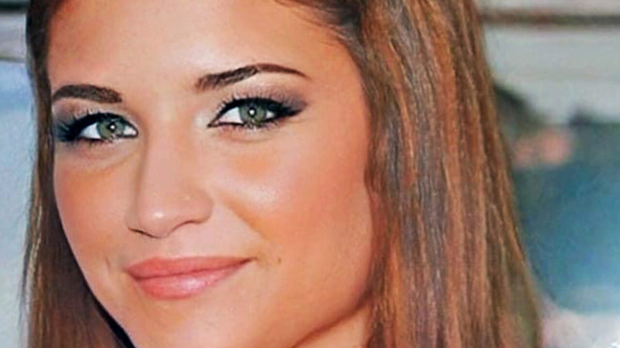 L'addio a Silvia, portata via da una malattia rarissima: "Consumata lentamente dal dolore, ma aveva sempre un sorriso per tutti" 1 silvia casanova 2
