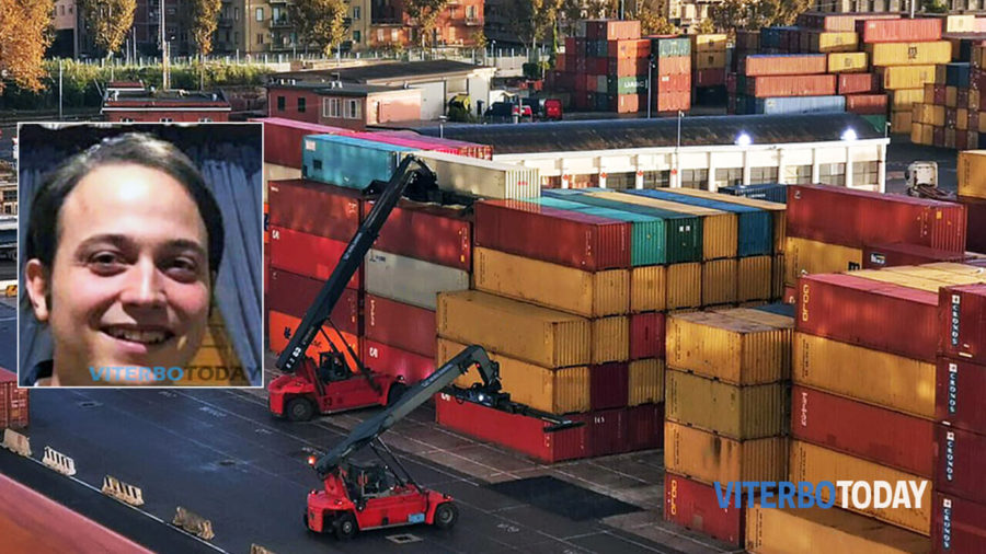 il porto di civitavecchia nel riquadro alberto motta