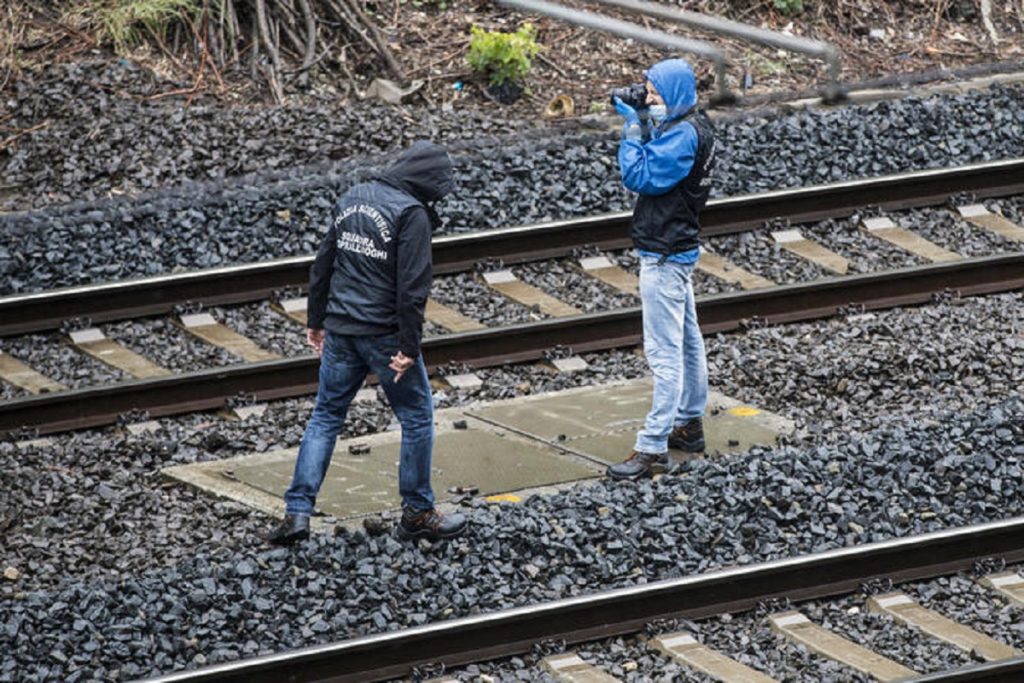 morta una ragazza di 19 anni