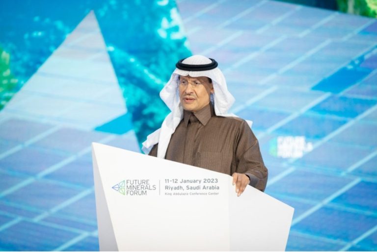 LArabia Saudita minaccia lembargo petrolifero