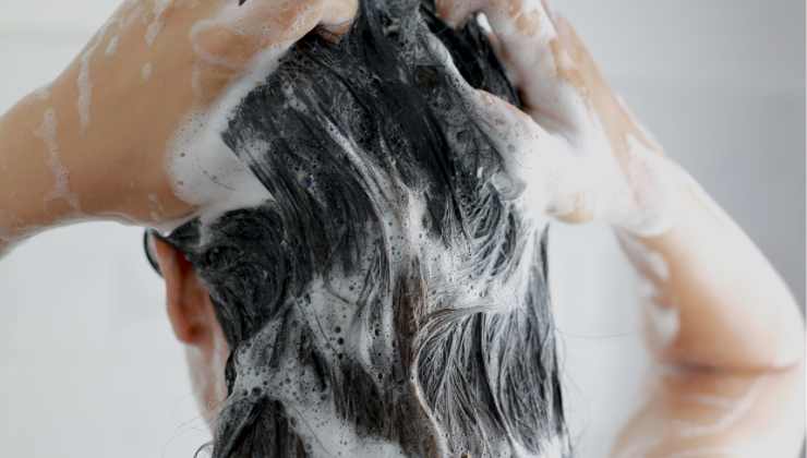 Shampoo lavare i capelli