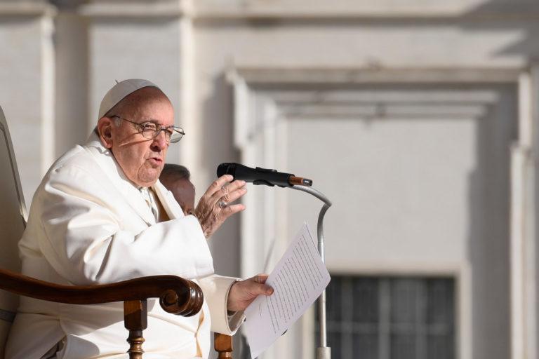 Papa Francesco visita il reparto di oncologia pediatrica al Gemelli e battezza un neonato 1 image a9c4c728 e9cf 45cd a7f5 9ca5de0fed69